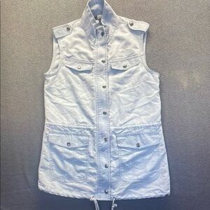 Sleeveless White Utility Vest